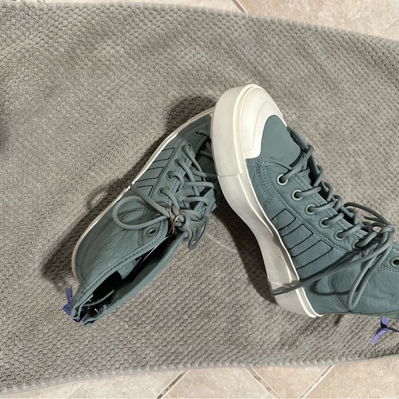 Adidas Nizza Bonega high top shoes - Picture 2 of 3